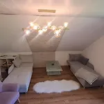 Landgut Auszeit - Erholung Am Berg 1300m Apartment *