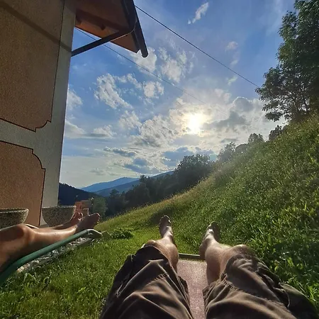 Landgut Auszeit - Erholung Am Berg 1300m Διαμέρισμα *